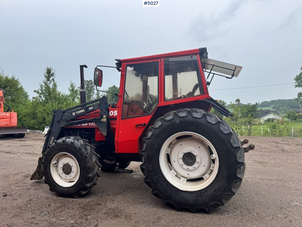 1985 Volvo Valmet 805 Turbo 4x4 w/ Front loader - Farm tractor: picture 3 1985 Volvo Valmet 805 Turbo 4x4 w/ Front loader - Farm tractor: picture 3