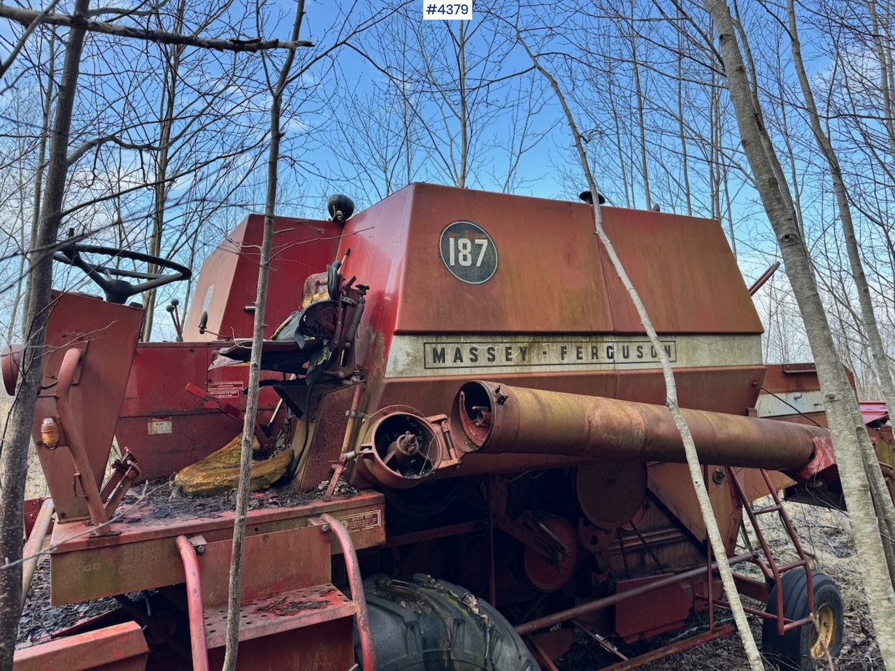 1986 Massey Ferguson 187 Combine harvester - Combine harvester: picture 1 1986 Massey Ferguson 187 Combine harvester - Combine harvester: picture 1