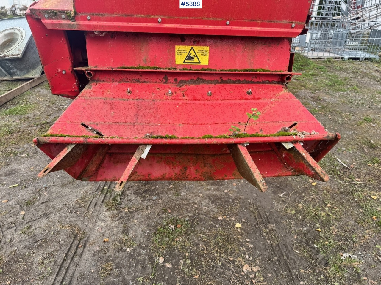 Combine harvester 1986 Massey Ferguson 330 combine harvester: picture 11 Combine harvester 1986 Massey Ferguson 330 combine harvester: picture 11