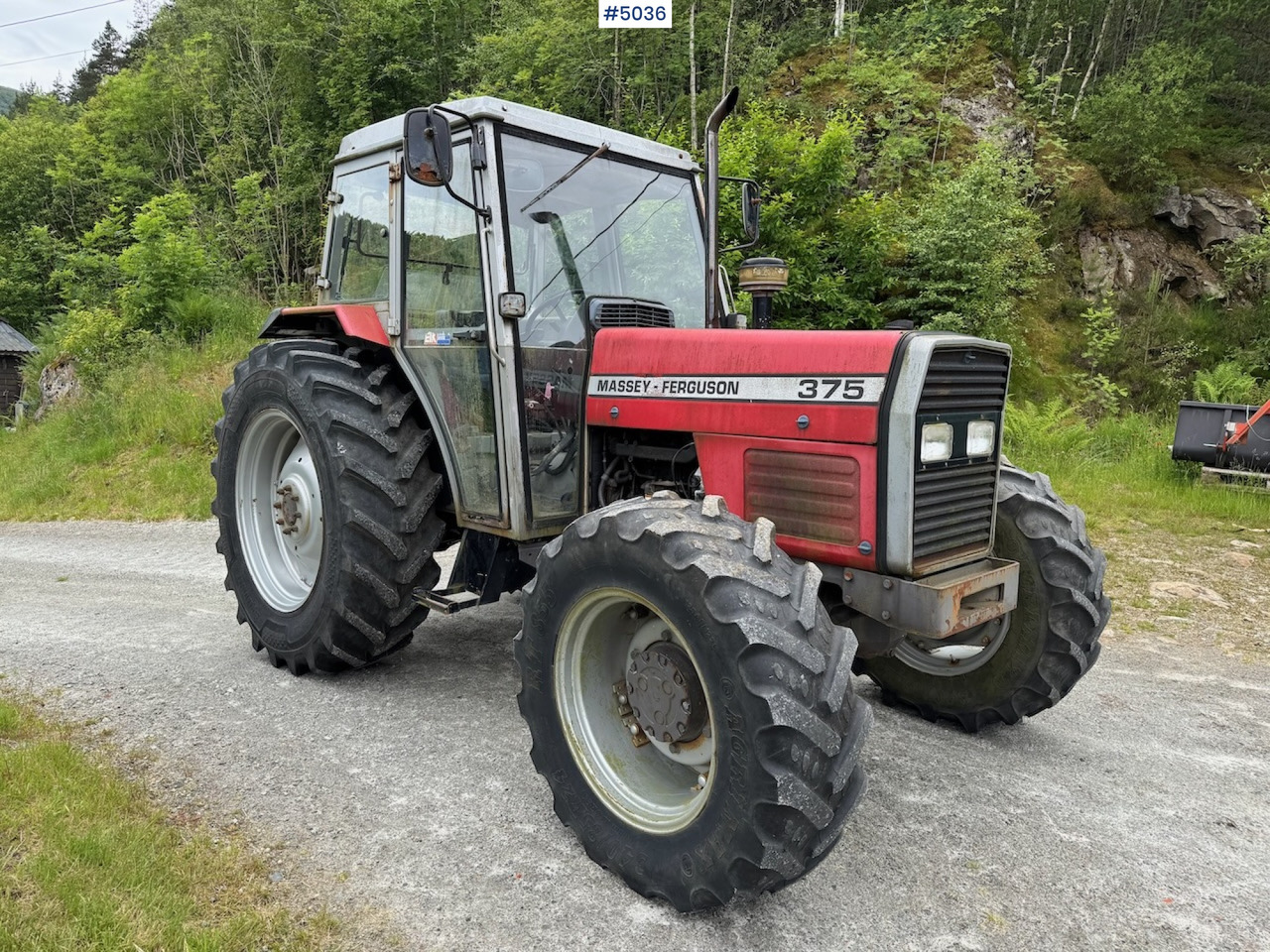 1988 Massey Ferguson 375 - Farm tractor: picture 4 1988 Massey Ferguson 375 - Farm tractor: picture 4