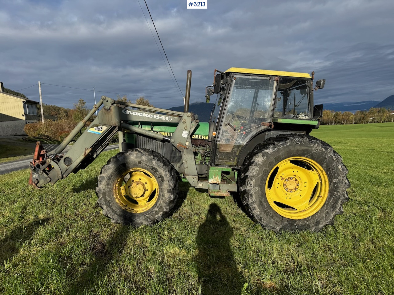 1990 John Deere 2850 Power Synchron w/ front loader. - Farm tractor: picture 1 1990 John Deere 2850 Power Synchron w/ front loader. - Farm tractor: picture 1