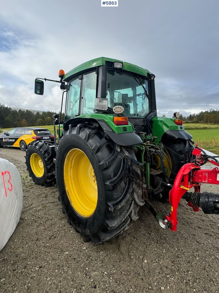 Farm tractor 1996 John Deere 6400 4x4 w/ front loader.: picture 8