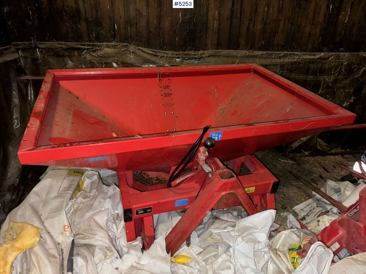 1996 Rauch MDS 701 - Fertilizer spreader: picture 2 1996 Rauch MDS 701 - Fertilizer spreader: picture 2