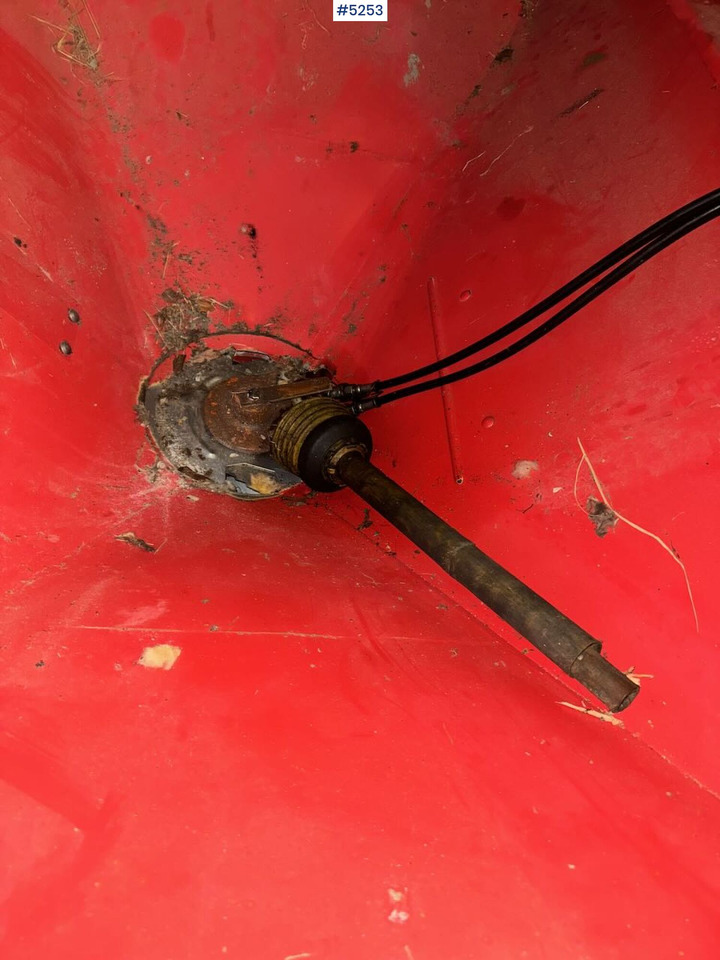 1996 Rauch MDS 701 - Fertilizer spreader: picture 5 1996 Rauch MDS 701 - Fertilizer spreader: picture 5