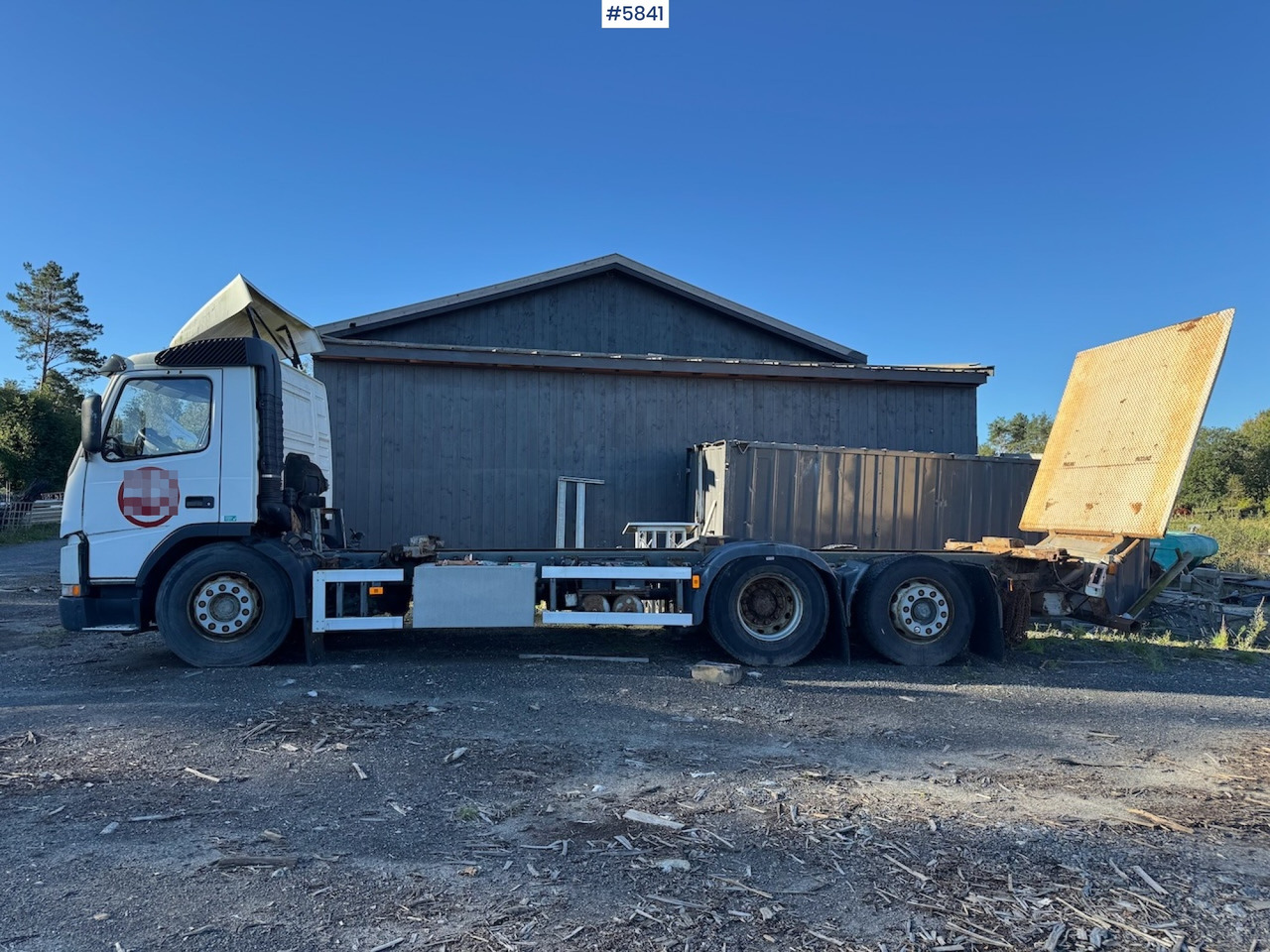 2002 Volvo FM 6x2. - Container transporter/ Swap body truck: picture 2 2002 Volvo FM 6x2. - Container transporter/ Swap body truck: picture 2