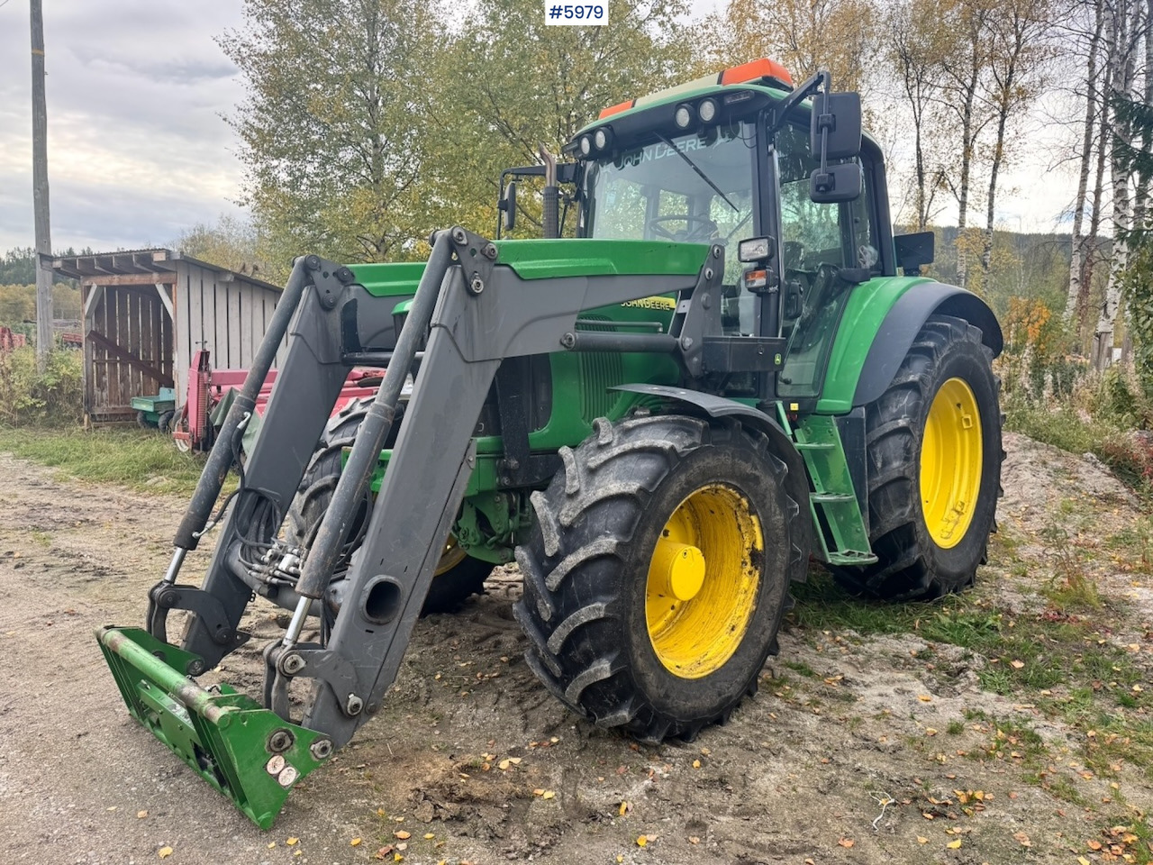 2005 John Deere 6420 with Front Loader - Farm tractor: picture 5 2005 John Deere 6420 with Front Loader - Farm tractor: picture 5