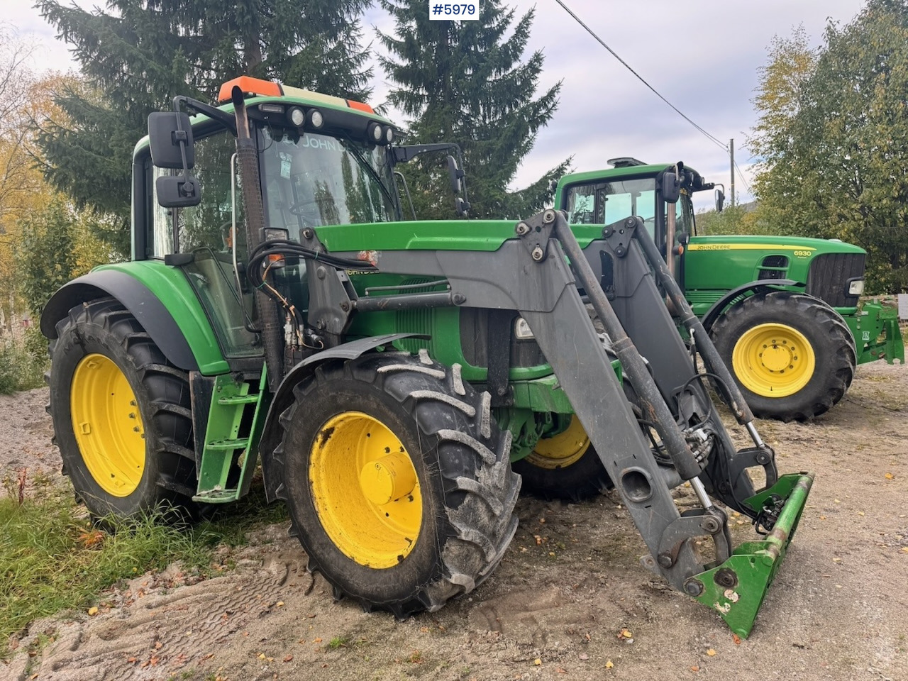 2005 John Deere 6420 with Front Loader - Farm tractor: picture 2 2005 John Deere 6420 with Front Loader - Farm tractor: picture 2