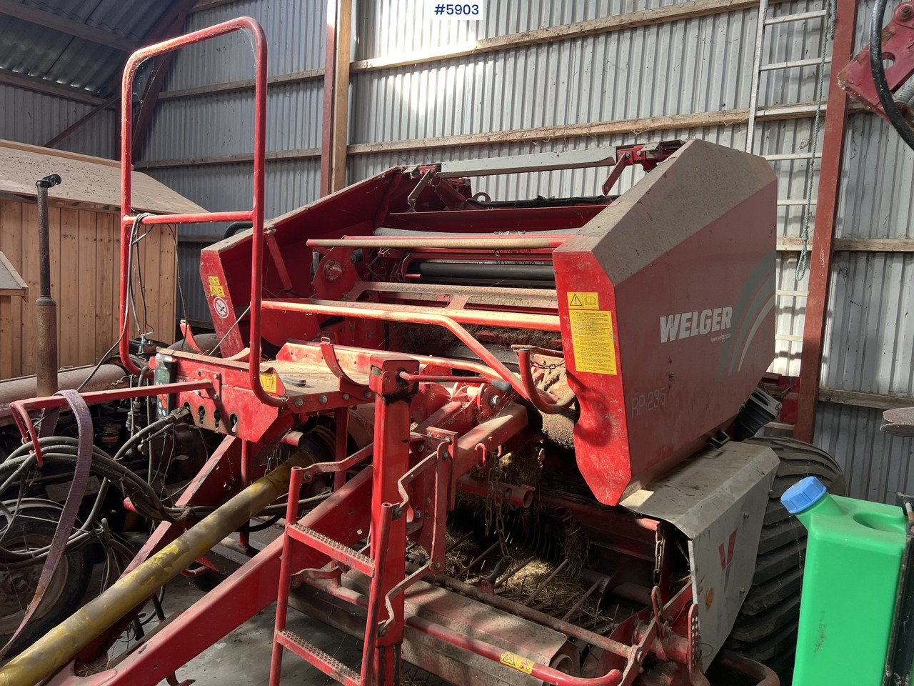 2005 Welger RP 235 press w/ net - Tedding equipment: picture 5 2005 Welger RP 235 press w/ net - Tedding equipment: picture 5