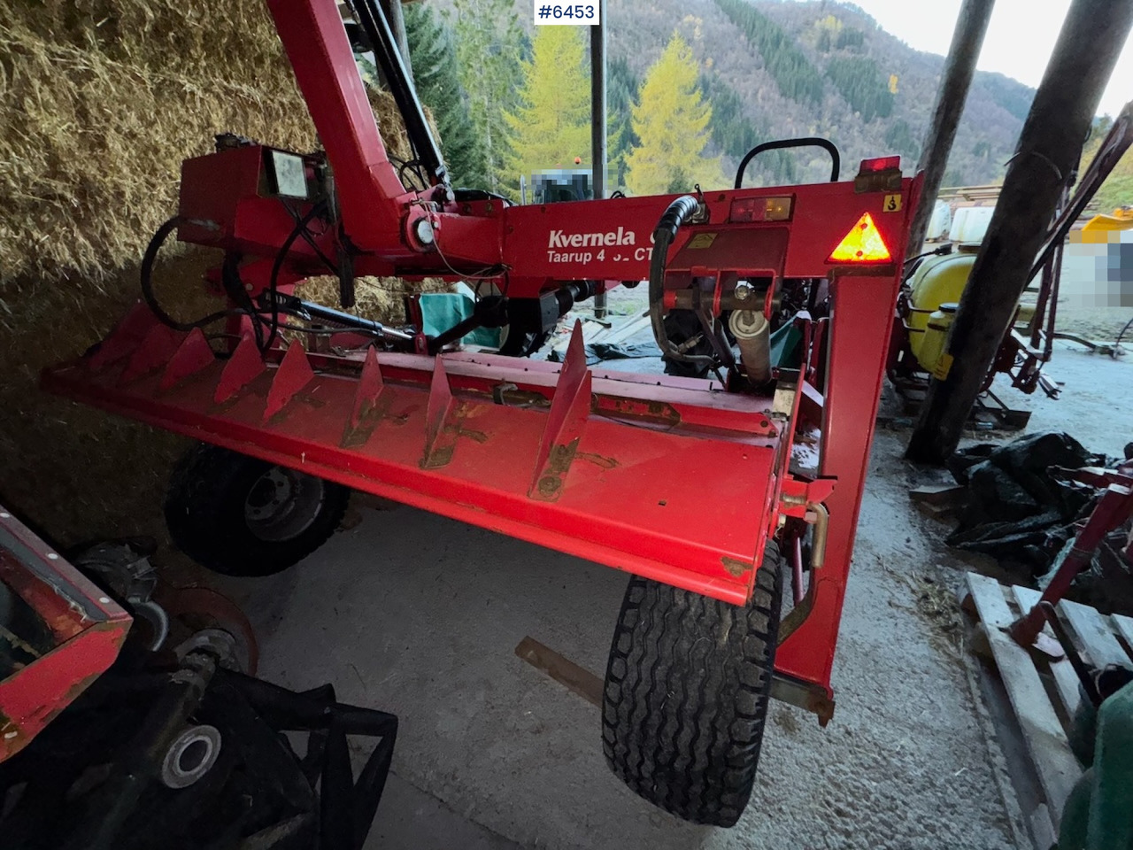 2011 Kverneland Taarup 4332 CT w/ BX Assembly belt - Tedding equipment: picture 4 2011 Kverneland Taarup 4332 CT w/ BX Assembly belt - Tedding equipment: picture 4