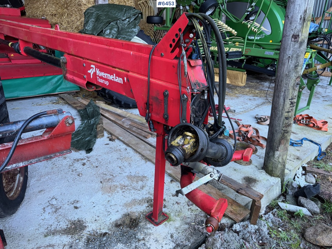 2011 Kverneland Taarup 4332 CT w/ BX Assembly belt - Tedding equipment: picture 5 2011 Kverneland Taarup 4332 CT w/ BX Assembly belt - Tedding equipment: picture 5