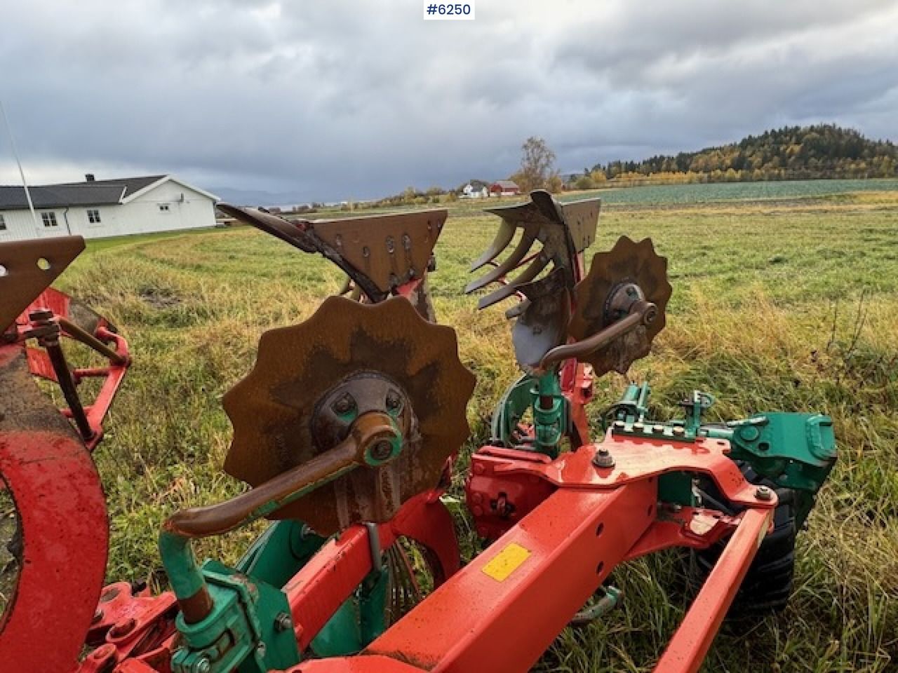 Soil tillage equipment 2017 Kverneland EG 5-coil reversible plow w/ new coulters and extra equipment!: picture 16