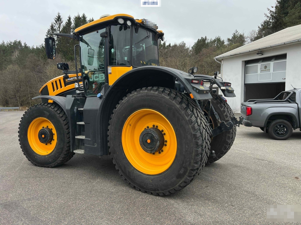 2018 JCB Fastrac 8330 - Farm tractor: picture 3 2018 JCB Fastrac 8330 - Farm tractor: picture 3