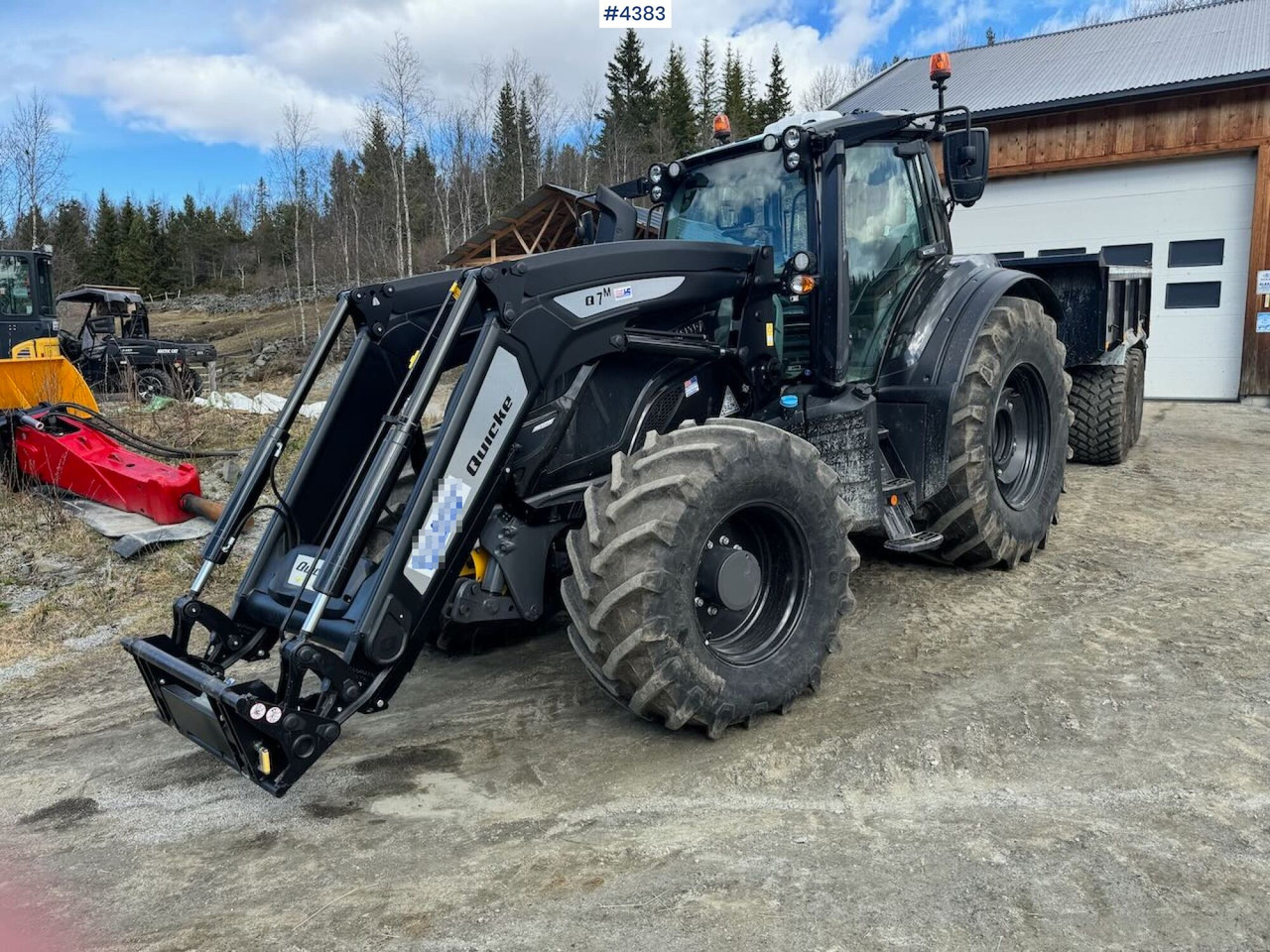 Farm tractor 2021 Valtra T234 Versu w/ Quicke Q7 Front Loader: picture 12