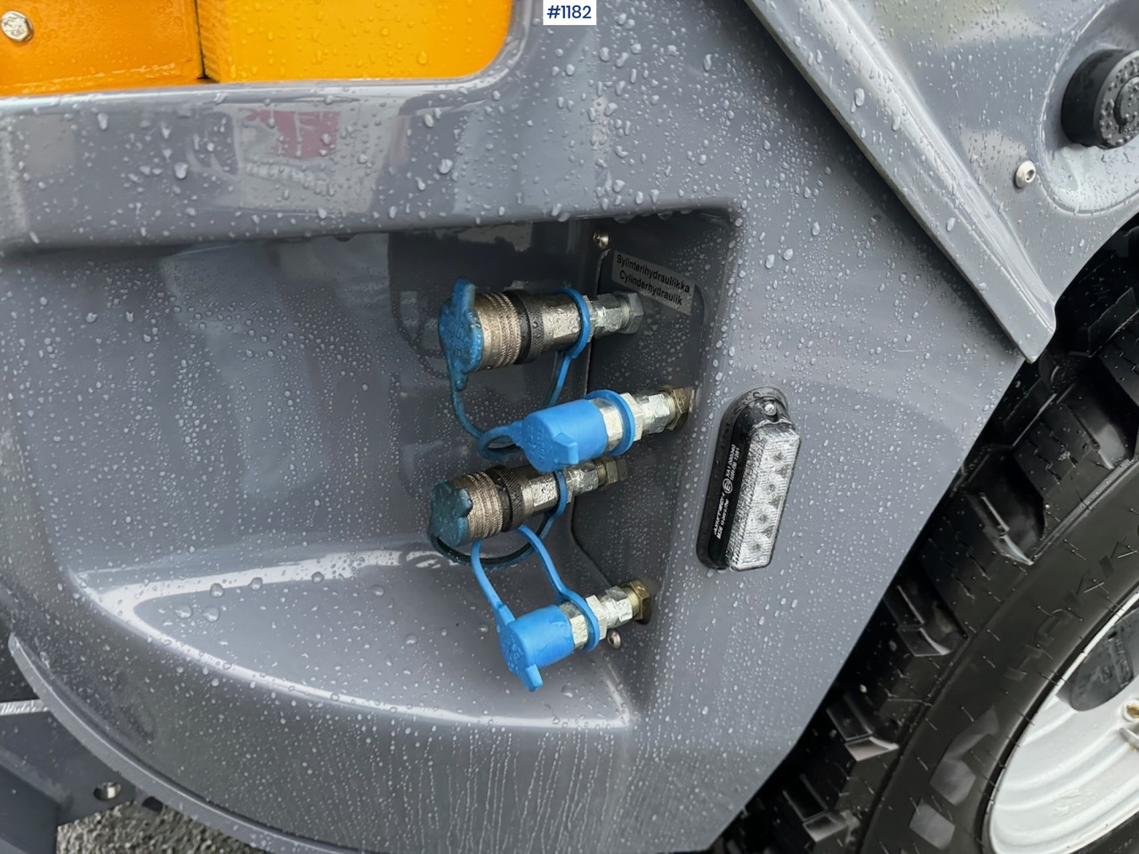 Compact loader 2023 LM Trac 587, DEMO, LIKE NEW!: picture 12 Compact loader 2023 LM Trac 587, DEMO, LIKE NEW!: picture 12