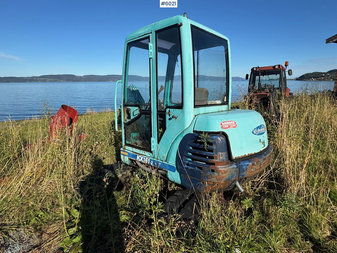 Approx.2000 Kubota KX161 w/excavator bucket and leveling bucket. Partially repaired object. - Farm tractor: picture 5 Approx.2000 Kubota KX161 w/excavator bucket and leveling bucket. Partially repaired object. - Farm tractor: picture 5