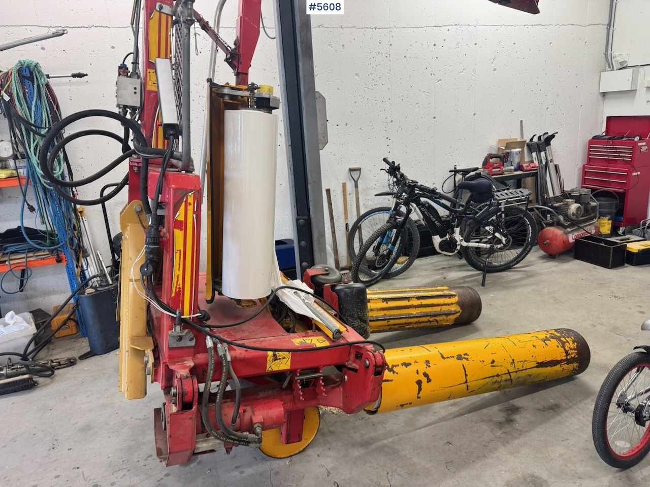 Approx. 2005 Tellefsdal Round Bale Wrapper. New control box - Tedding equipment: picture 5 Approx. 2005 Tellefsdal Round Bale Wrapper. New control box - Tedding equipment: picture 5