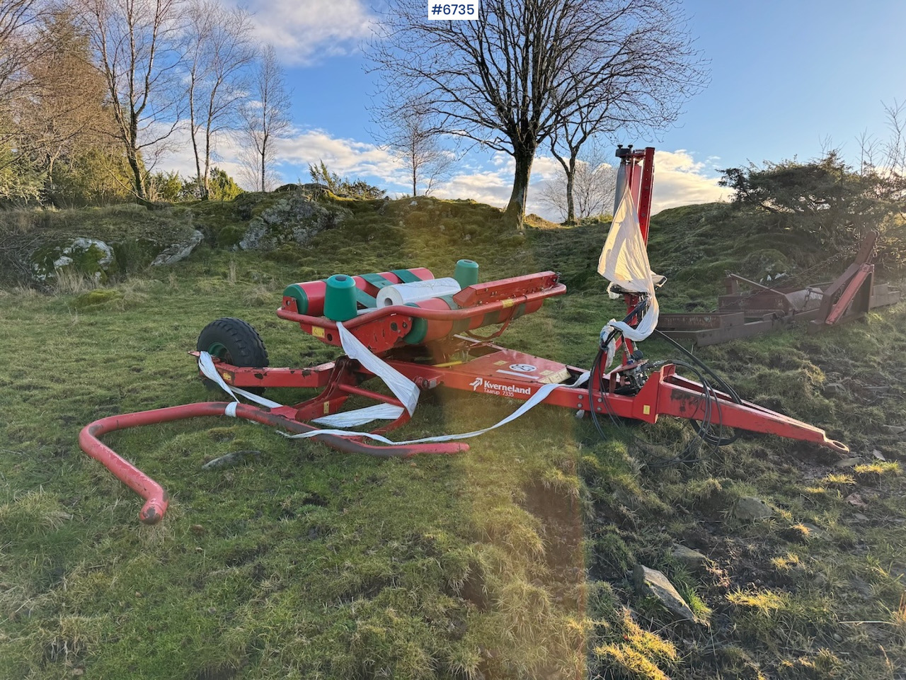 Kverneland Taarup 7335 Round Bale Wrapper - Tedding equipment: picture 5 Kverneland Taarup 7335 Round Bale Wrapper - Tedding equipment: picture 5