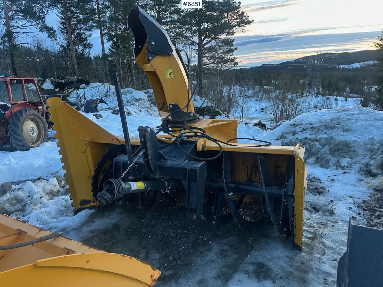 2018 Dalen 2013 snow blower - Utility/ Special vehicle: picture 2 2018 Dalen 2013 snow blower - Utility/ Special vehicle: picture 2