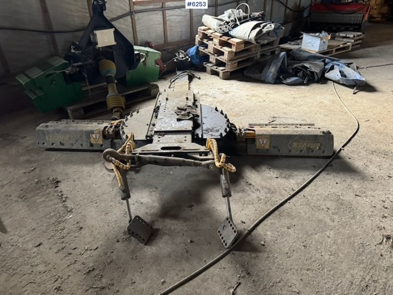 2021 Drivex EG3500 snow blade with 2021 Drivex undermount blade - Utility/ Special vehicle: picture 3 2021 Drivex EG3500 snow blade with 2021 Drivex undermount blade - Utility/ Special vehicle: picture 3