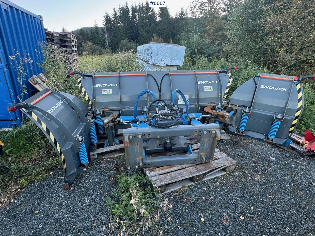 2021 Snowek U420 U-plog - Utility/ Special vehicle: picture 2 2021 Snowek U420 U-plog - Utility/ Special vehicle: picture 2