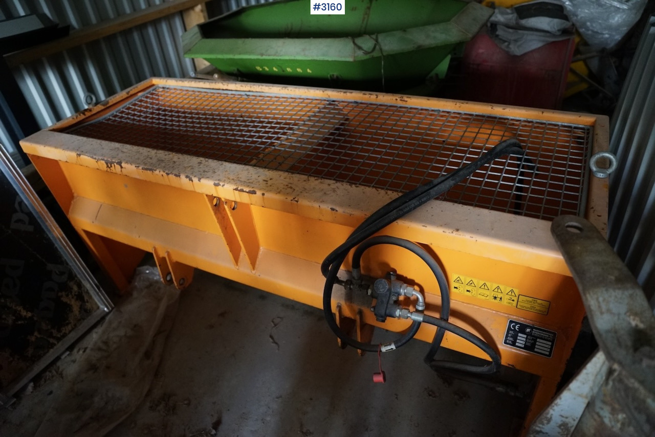 Westbjørn 2000 sand sprinklers - Utility/ Special vehicle: picture 2 Westbjørn 2000 sand sprinklers - Utility/ Special vehicle: picture 2