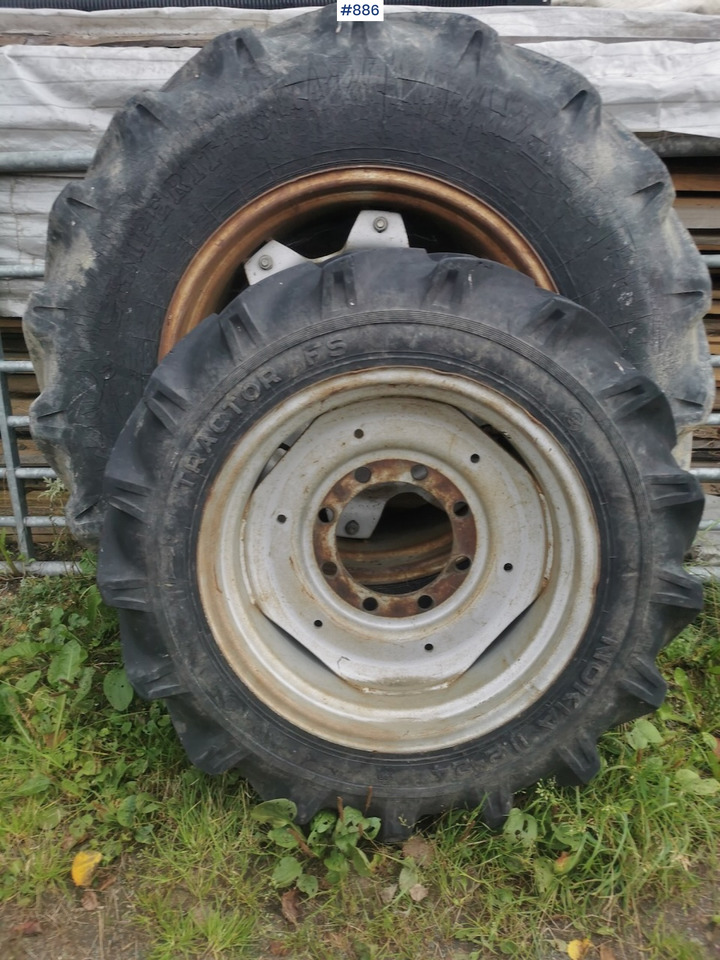 Wheel set on Deutz-Fahr 3.60 - Wheel and tire package for Agricultural machinery: picture 1 Wheel set on Deutz-Fahr 3.60 - Wheel and tire package for Agricultural machinery: picture 1