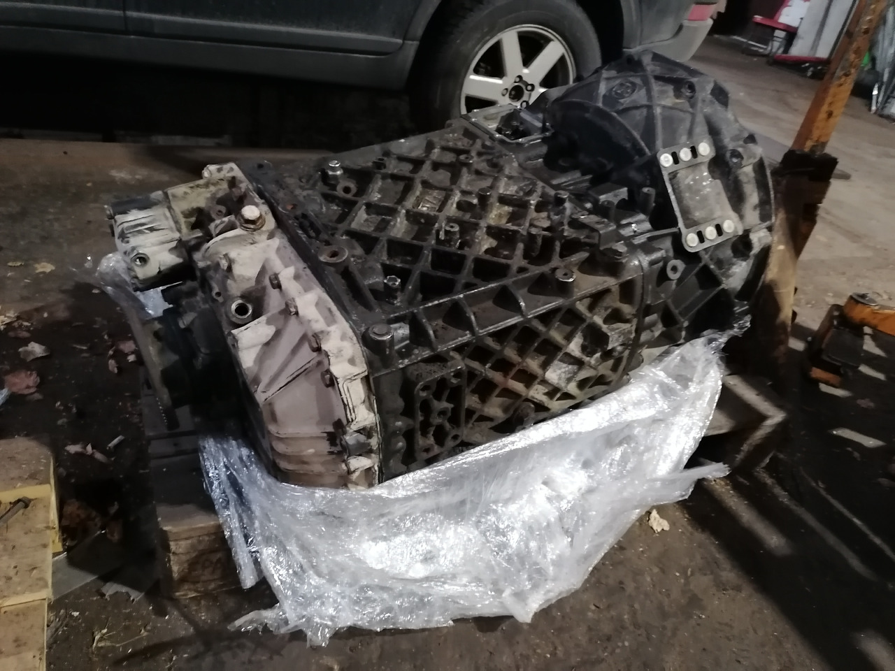 MAN DAF REMANUFACTURED gearbox ZF 16S151 ratio 0,84 - Gearbox: picture 3 MAN DAF REMANUFACTURED gearbox ZF 16S151 ratio 0,84 - Gearbox: picture 3