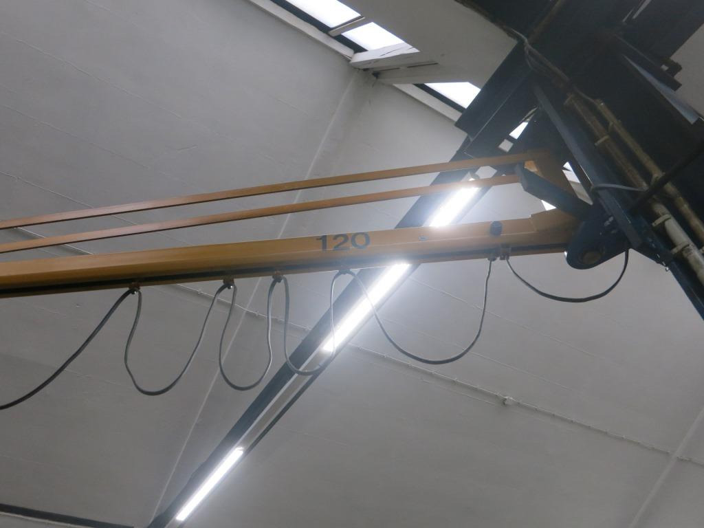 Demag 250 kg - Crane: picture 1 Demag 250 kg - Crane: picture 1