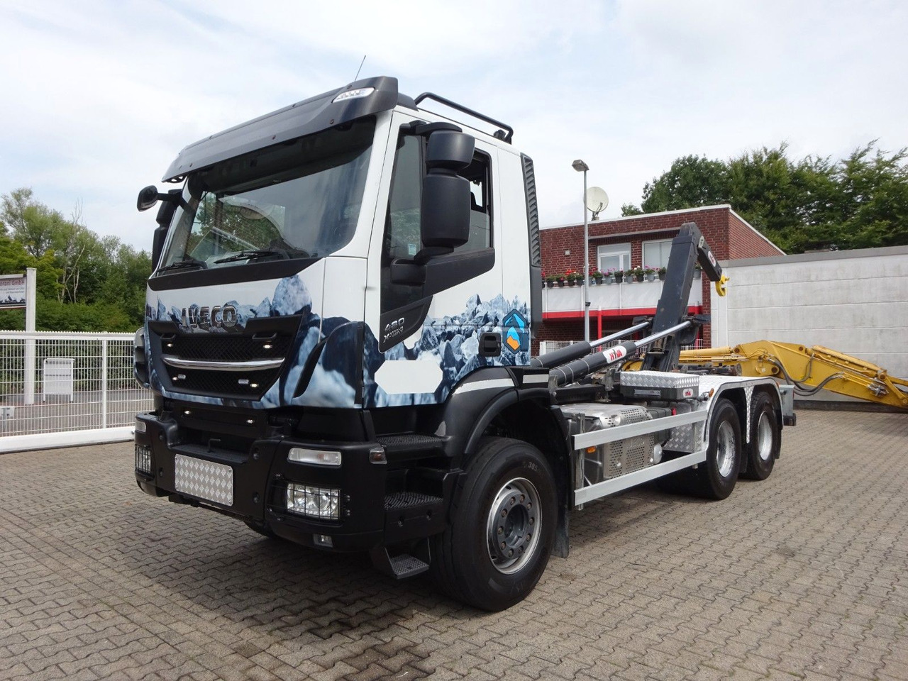 Iveco 480 Stralis X-WAY Abroller 6x4 - Hook lift truck: picture 2 Iveco 480 Stralis X-WAY Abroller 6x4 - Hook lift truck: picture 2