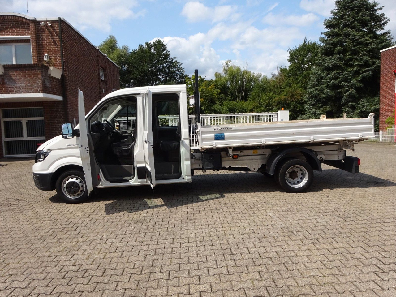MAN 6.180 TGE MEILLER 3Skipper Doppelkabine 4x2 - Tipper van, Combi van: picture 4 MAN 6.180 TGE MEILLER 3Skipper Doppelkabine 4x2 - Tipper van, Combi van: picture 4