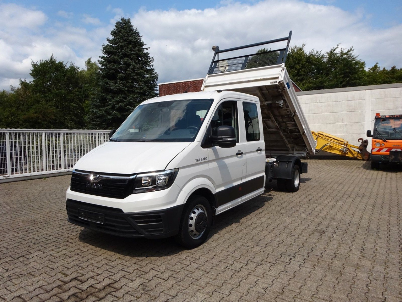 MAN 6.180 TGE MEILLER 3Skipper Doppelkabine 4x2 - Tipper van, Combi van: picture 1 MAN 6.180 TGE MEILLER 3Skipper Doppelkabine 4x2 - Tipper van, Combi van: picture 1