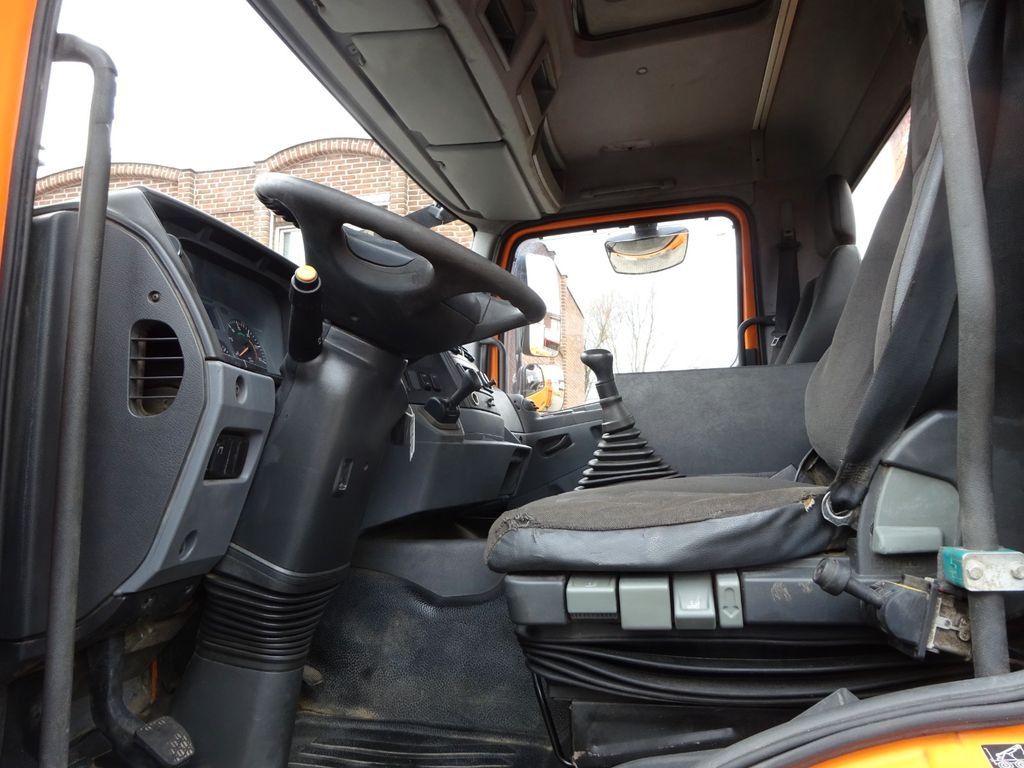 Tipper, Crane truck Mercedes-Benz 1833 Axor Kipper mit Kran Wechselsytem Mercedes-Benz 1833 Axor Kipper mit Kran Wechselsytem: picture 16 Tipper, Crane truck Mercedes-Benz 1833 Axor Kipper mit Kran Wechselsytem Mercedes-Benz 1833 Axor Kipper mit Kran Wechselsytem: picture 16