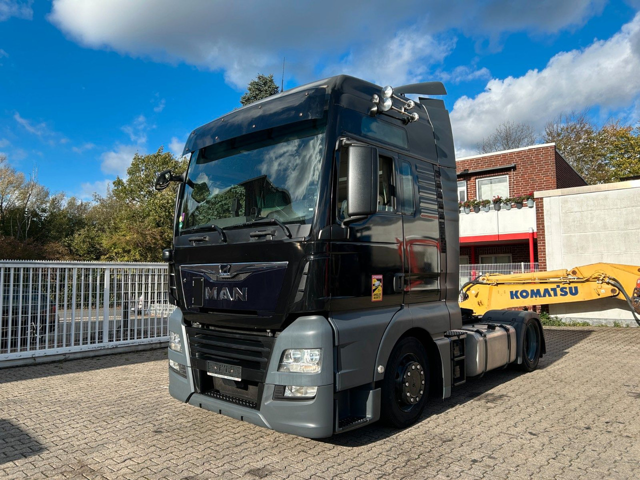 MAN 18.500 TGX 5x gleiche SZM im BESTAND !!! - Tractor truck: picture 1 MAN 18.500 TGX 5x gleiche SZM im BESTAND !!! - Tractor truck: picture 1