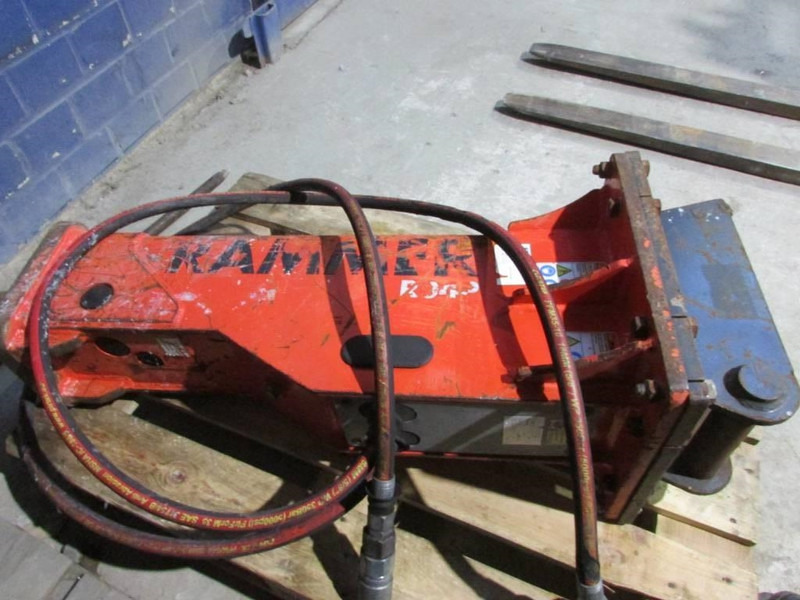 Rammer R04 P Hydraulikhammer 3.500 EUR - Hydraulic hammer for Construction machinery: picture 2 Rammer R04 P Hydraulikhammer 3.500 EUR - Hydraulic hammer for Construction machinery: picture 2