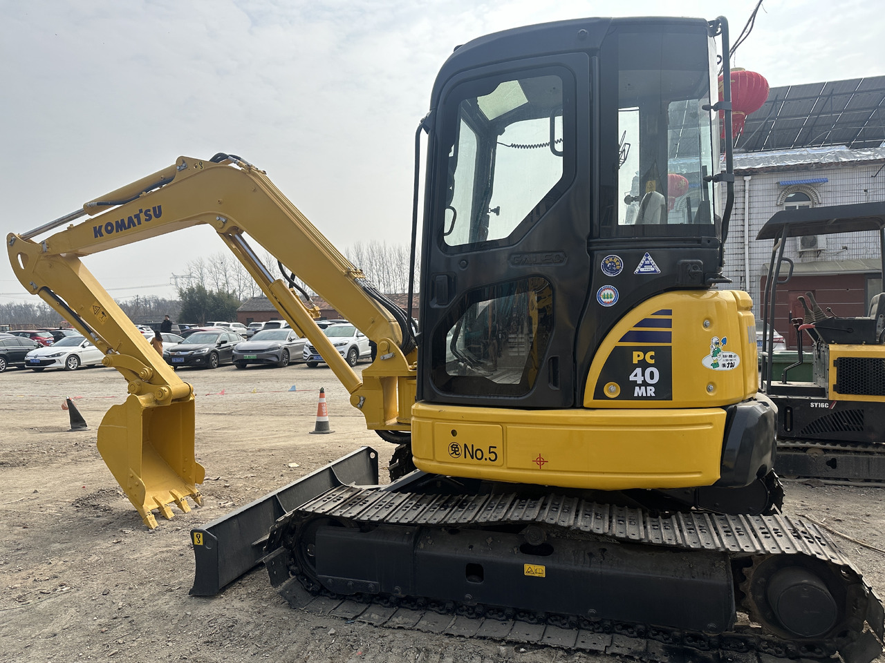 KOMATSU PC40MR - Mini excavator: picture 1 KOMATSU PC40MR - Mini excavator: picture 1