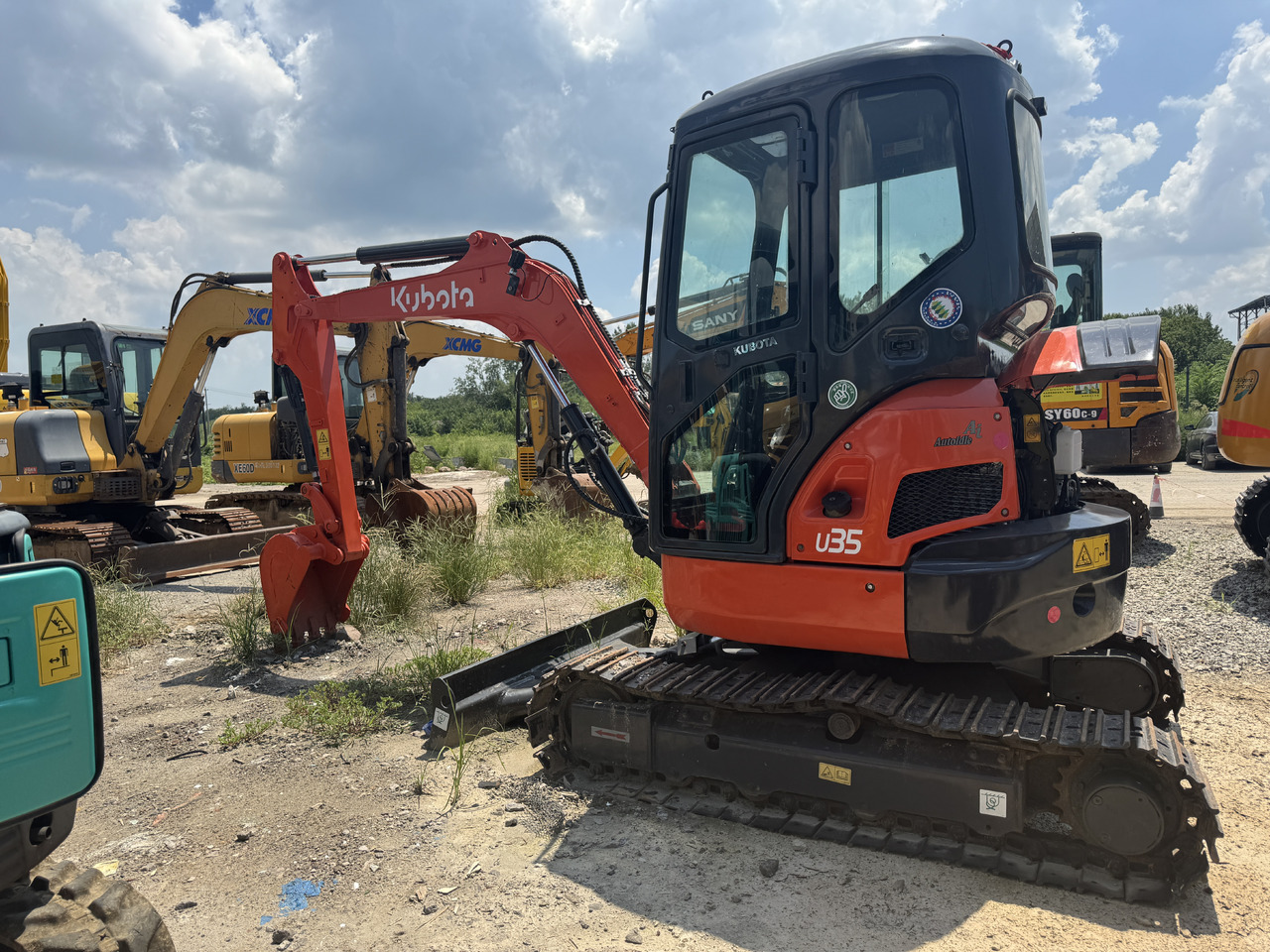KUBOTA U35-5 - Mini excavator: picture 1 KUBOTA U35-5 - Mini excavator: picture 1