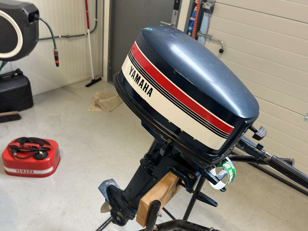 1985 Båtmotor 5 hk fra Yamaha - Tool/ Equipment: picture 2 1985 Båtmotor 5 hk fra Yamaha - Tool/ Equipment: picture 2