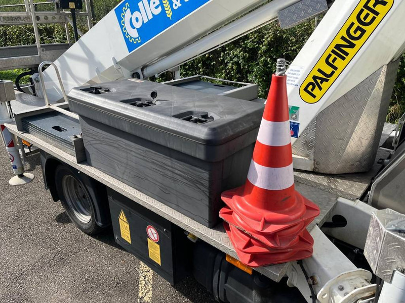 Palfinger P 260 B P260B - Truck with aerial platform: picture 4 Palfinger P 260 B P260B - Truck with aerial platform: picture 4