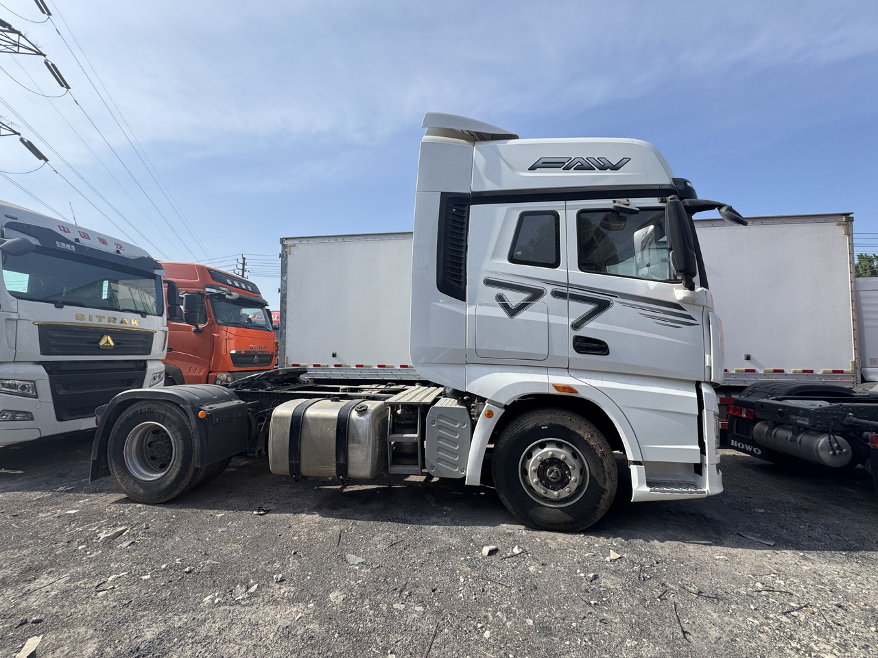 FAW - Tractor truck: picture 2 FAW - Tractor truck: picture 2