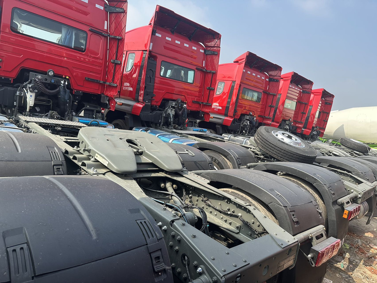 SINOTRUCK HAOHAN - Tractor truck: picture 3 SINOTRUCK HAOHAN - Tractor truck: picture 3