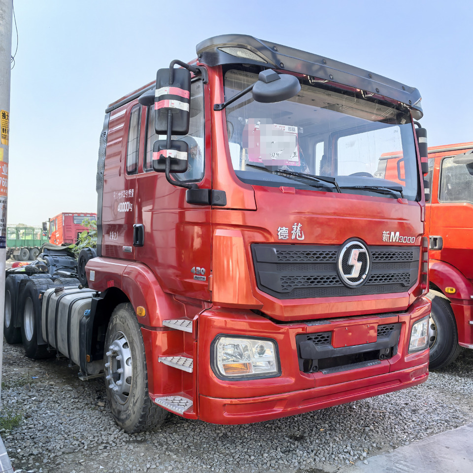 SINOTRUCK HOWO - Tractor truck: picture 1 SINOTRUCK HOWO - Tractor truck: picture 1