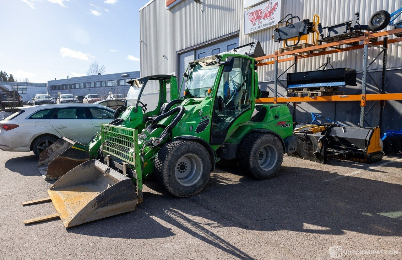 Avant 860 GT-ohjaamolla, 2022, Diesel, 1 000 h, Helsinki - Agricultural machinery: picture 1 Avant 860 GT-ohjaamolla, 2022, Diesel, 1 000 h, Helsinki - Agricultural machinery: picture 1