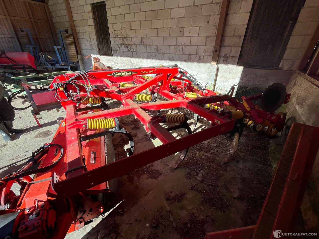 Väderstad Cultus CS 300, kultivaattori varpajyrällä, loistokunnossa, 2017, Salo - Agricultural machinery: picture 2 Väderstad Cultus CS 300, kultivaattori varpajyrällä, loistokunnossa, 2017, Salo - Agricultural machinery: picture 2