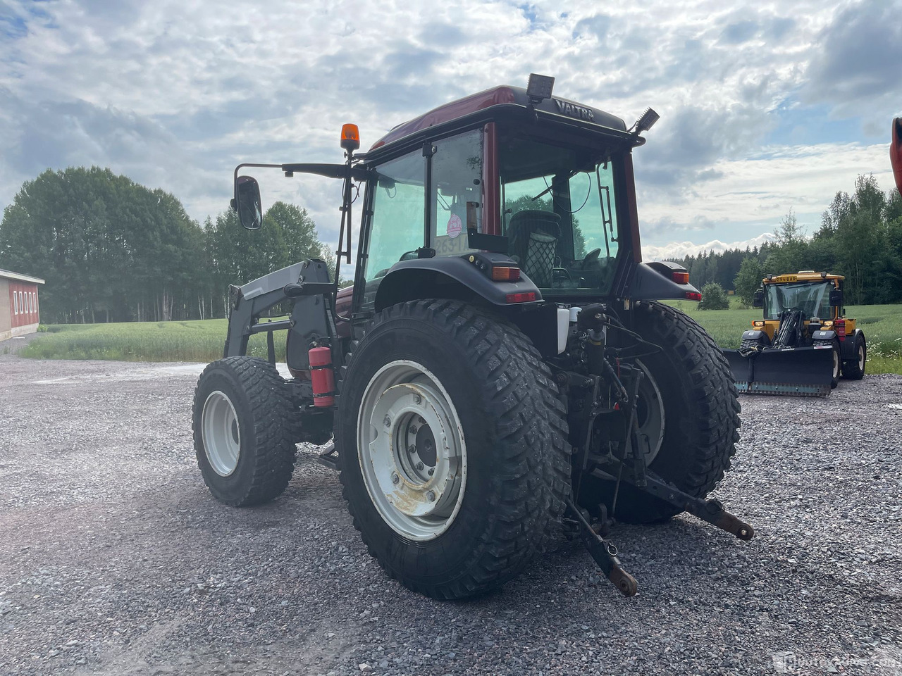 Valtra A 93 Unlimited, traktori kuormaajalla, 2016, Lohja - Other: picture 4 Valtra A 93 Unlimited, traktori kuormaajalla, 2016, Lohja - Other: picture 4