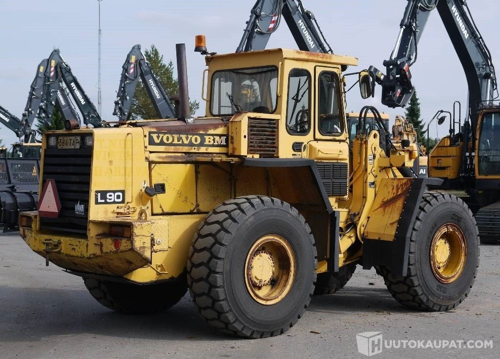 Volvo L 90, 1988, 30 268 h Pyöräkuormaja, Humppila - Wheel loader: picture 3 Volvo L 90, 1988, 30 268 h Pyöräkuormaja, Humppila - Wheel loader: picture 3