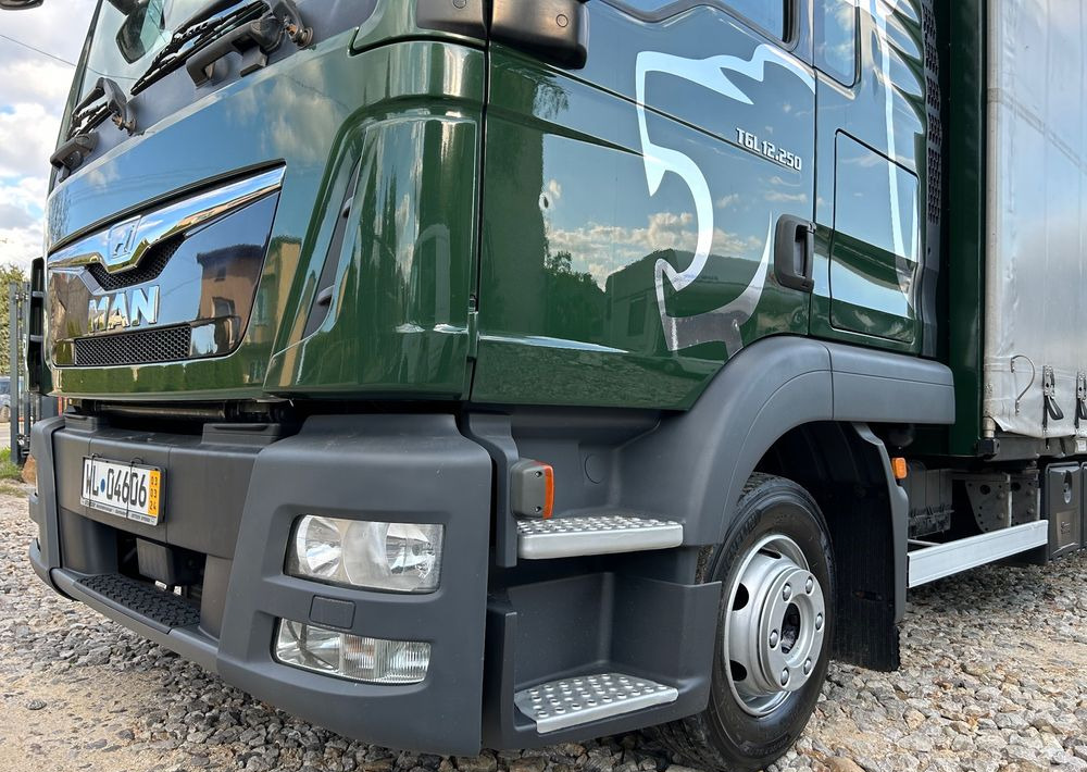 MAN TGL 12.250 GLOB UNIKAT z Niemiec BDF firanka / AUTOMAT HAK / EURO 6 / BDF 7.40 wysoki / MICHELIN 80% - Curtain side truck: picture 3 MAN TGL 12.250 GLOB UNIKAT z Niemiec BDF firanka / AUTOMAT HAK / EURO 6 / BDF 7.40 wysoki / MICHELIN 80% - Curtain side truck: picture 3