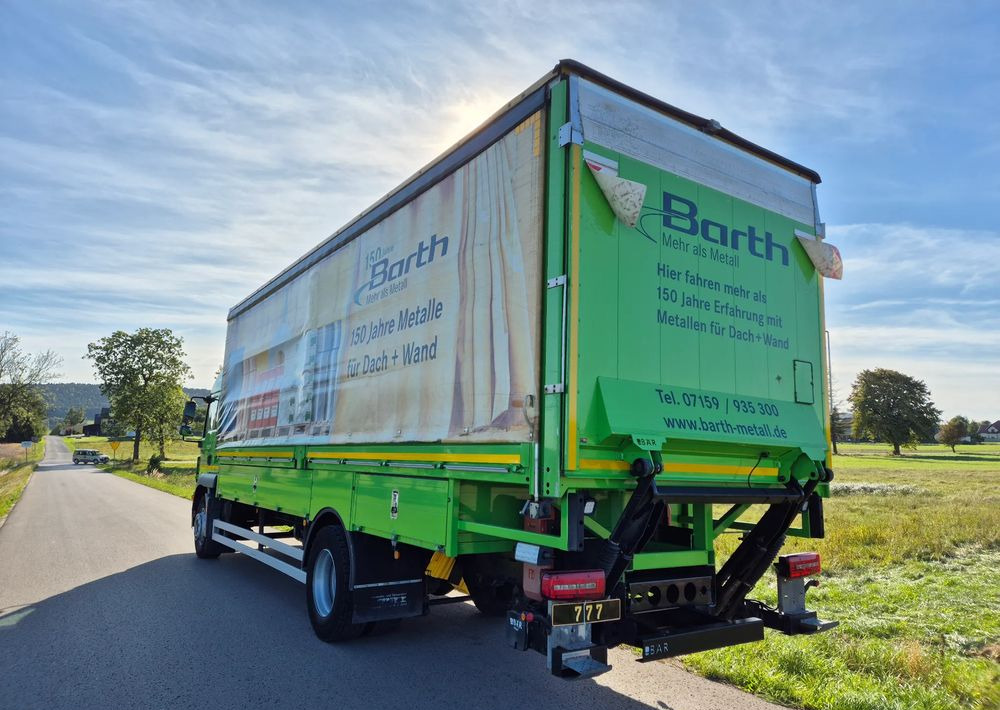 MAN Tgm 18.320 FULL SERWIS UNIKAT TOP ORYGINALNY PRZEBIEG z Niemiec AUTOMAT WINDA ACC Pirelli klima postojowa 18.250 18.290 15.250 15.290 15.320 - Curtain side truck: picture 4 MAN Tgm 18.320 FULL SERWIS UNIKAT TOP ORYGINALNY PRZEBIEG z Niemiec AUTOMAT WINDA ACC Pirelli klima postojowa 18.250 18.290 15.250 15.290 15.320 - Curtain side truck: picture 4