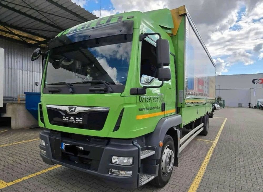 MAN Tgm 18.320 FULL SERWIS UNIKAT TOP ORYGINALNY PRZEBIEG z Niemiec AUTOMAT WINDA ACC Pirelli klima postojowa 18.250 18.290 15.250 15.290 15.320 - Curtain side truck: picture 1 MAN Tgm 18.320 FULL SERWIS UNIKAT TOP ORYGINALNY PRZEBIEG z Niemiec AUTOMAT WINDA ACC Pirelli klima postojowa 18.250 18.290 15.250 15.290 15.320 - Curtain side truck: picture 1