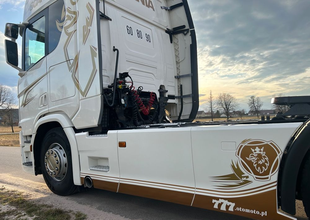 Scania R500 FULL AIR 2019 10x poduszki KLIMA POSTOJOWA / RETARDER / FULL SPOJLER / TOP STAN / od jedynego właściciela ! HYDRAULIKA spod beczki spożywczej ! / do wywrotu ruchomej podłogi beczki TOP TOP - Tractor truck: picture 5 Scania R500 FULL AIR 2019 10x poduszki KLIMA POSTOJOWA / RETARDER / FULL SPOJLER / TOP STAN / od jedynego właściciela ! HYDRAULIKA spod beczki spożywczej ! / do wywrotu ruchomej podłogi beczki TOP TOP - Tractor truck: picture 5