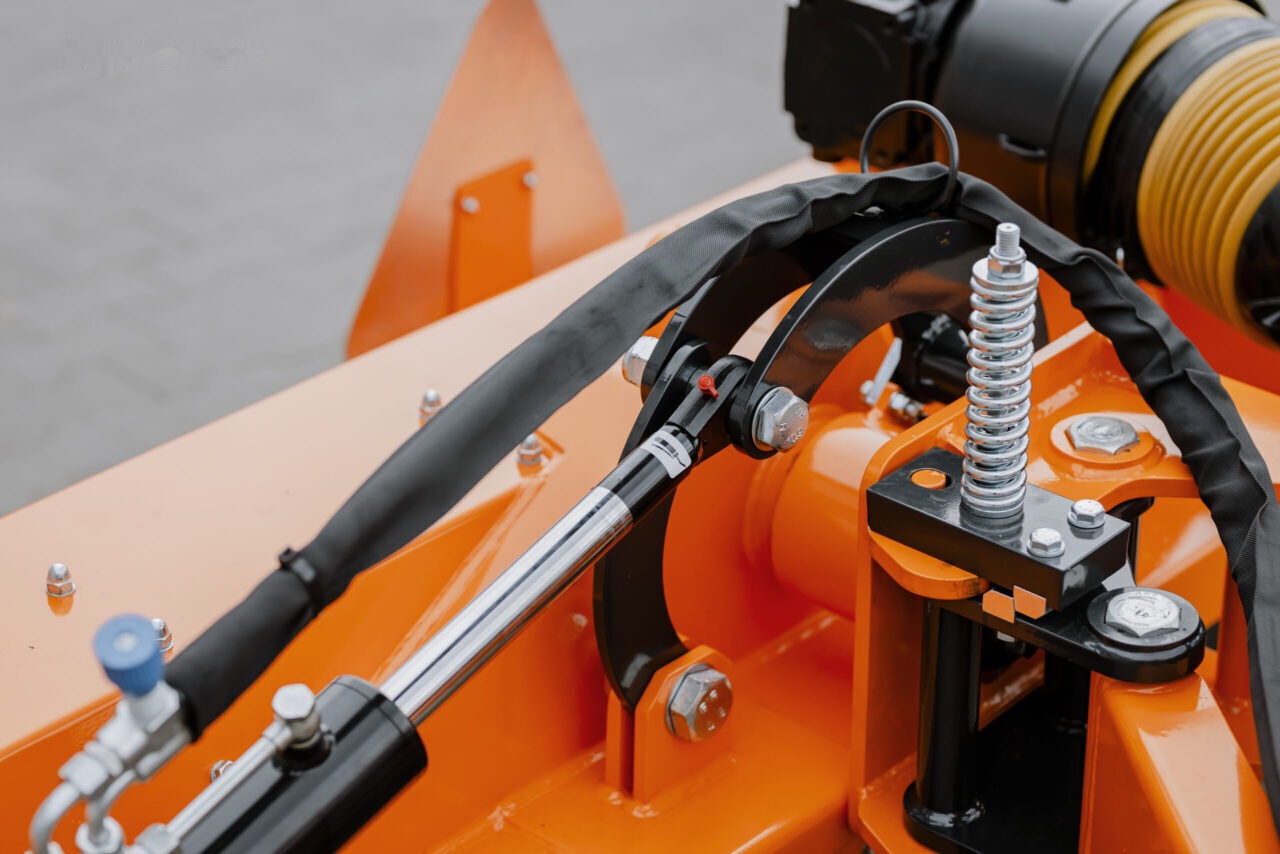 Talex Kosiarka tylno-boczna 1,6m Leopard RB - Verge mower: picture 4 Talex Kosiarka tylno-boczna 1,6m Leopard RB - Verge mower: picture 4